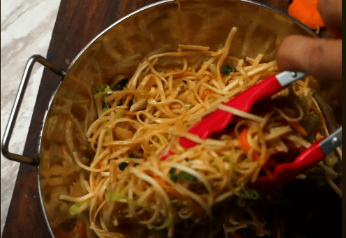 Hakka Noodles